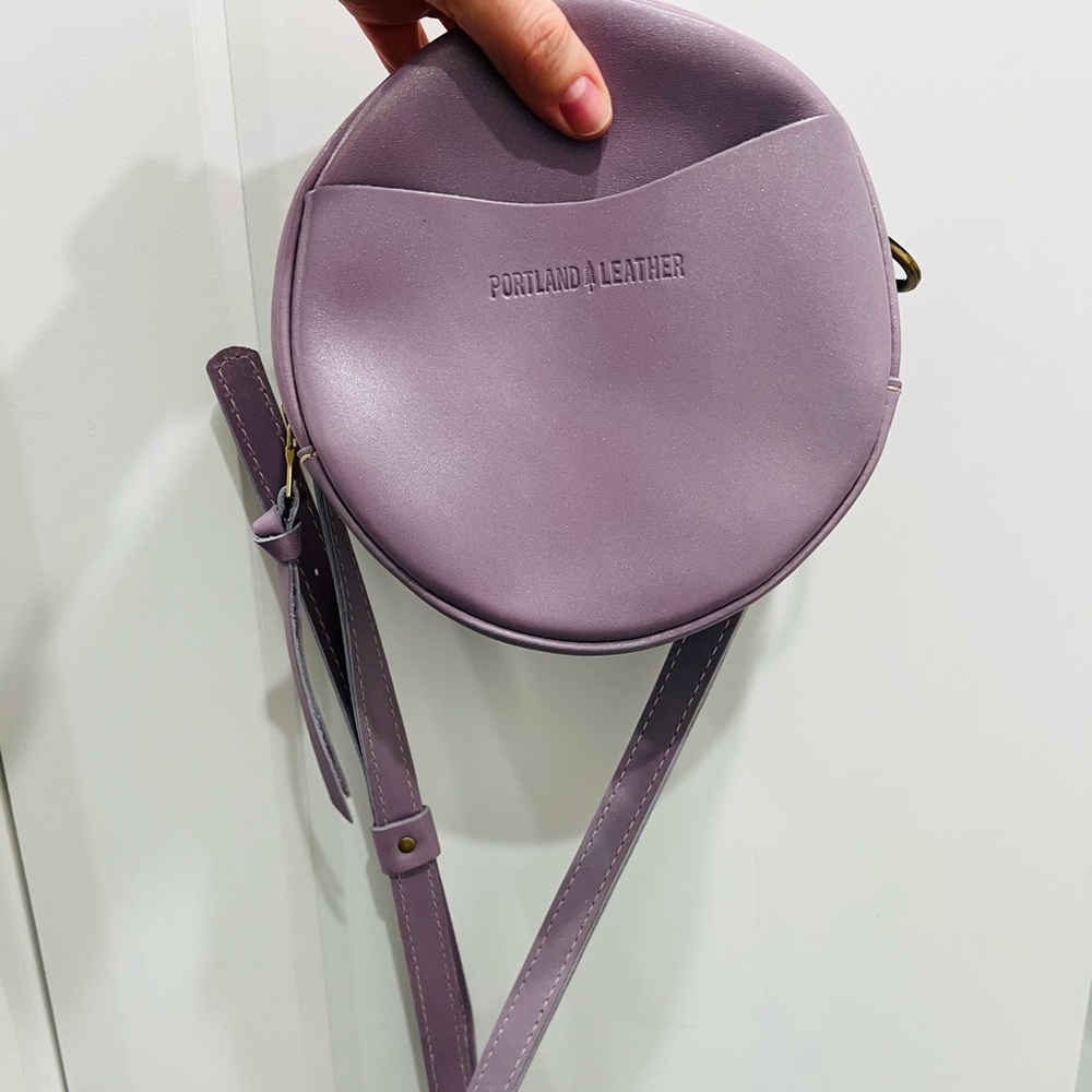 🎆 Sparkle Lavender Sm Circle Crossbody Bag (Modified) - Portland Leather